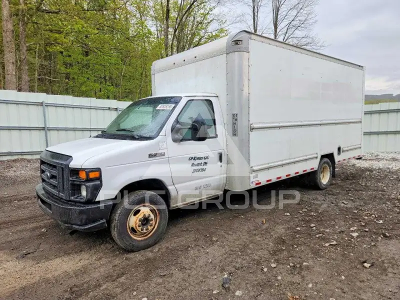 2017 Ford ECONOLINE фото