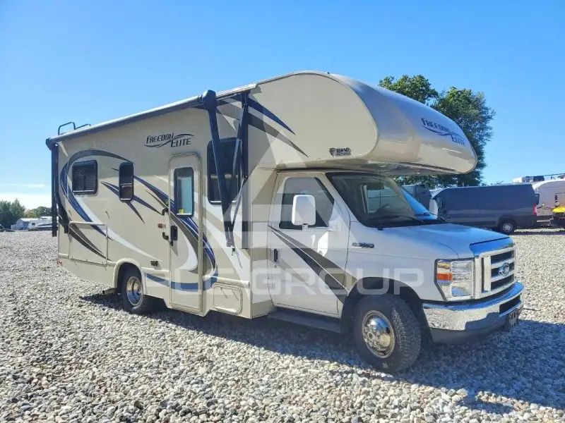 2017 Ford ECONOLINE фото