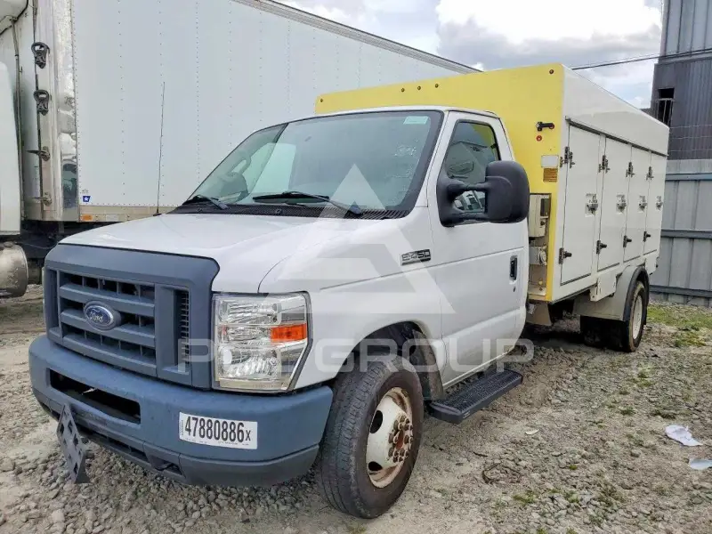 2017 Ford ECONOLINE фото