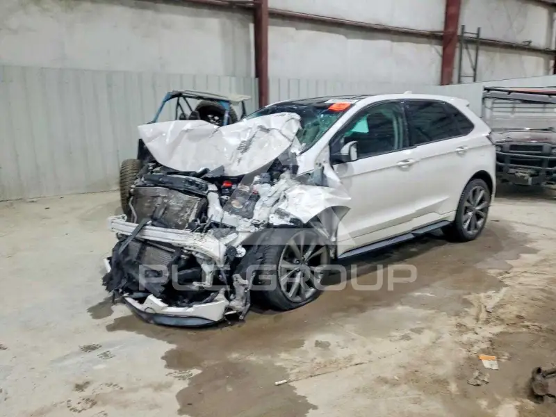 2017 Ford EDGE photo