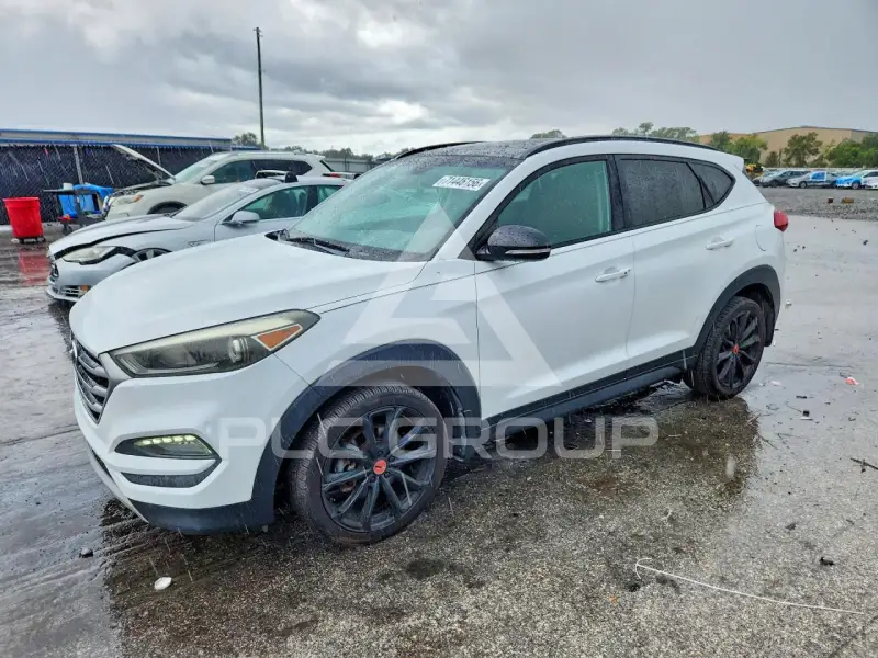 2017 Hyundai Tucson photo