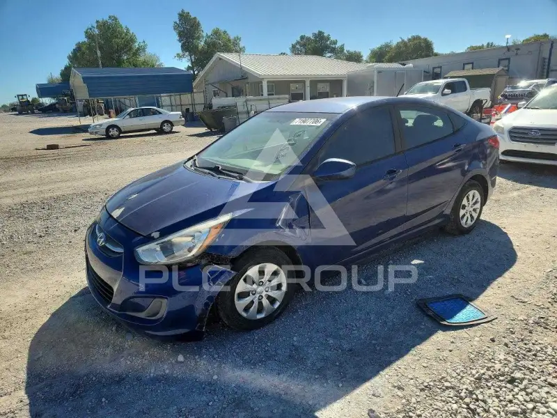2017 Hyundai Accent photo