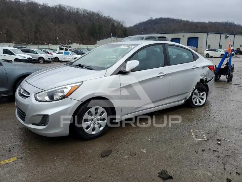 2017 Hyundai Accent photo