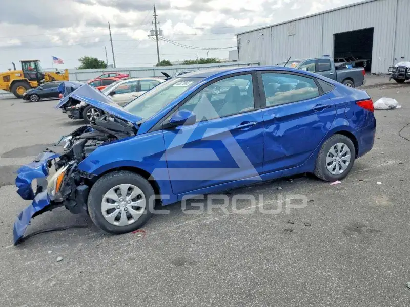 2017 Hyundai Accent photo