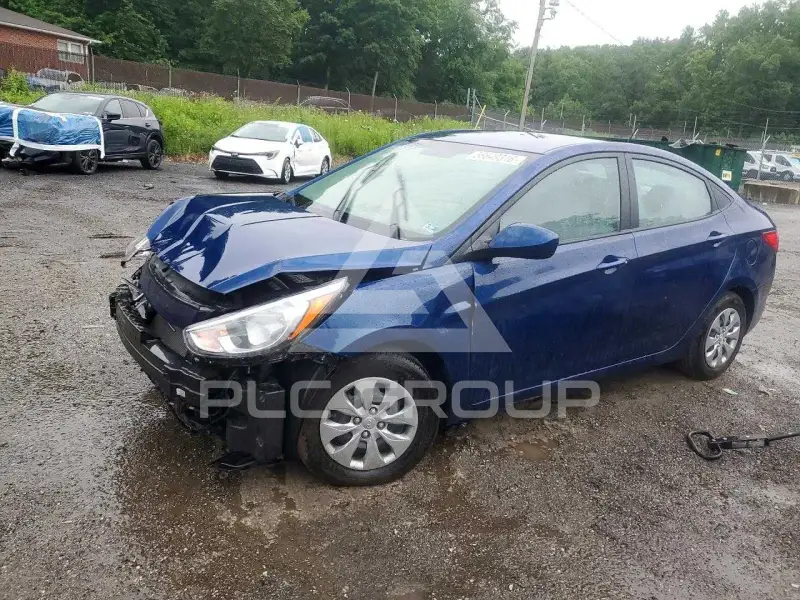 2017 Hyundai Accent photo