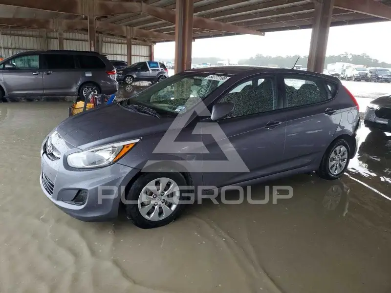 2017 Hyundai Accent photo