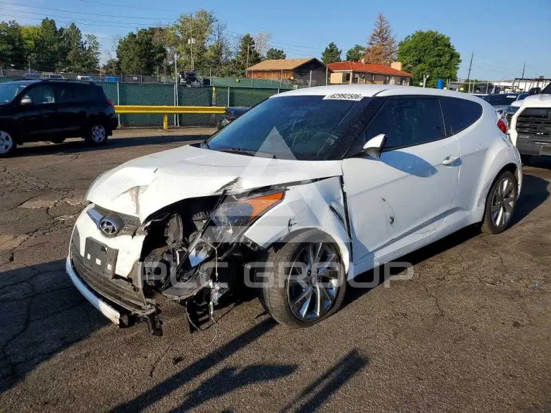 2017 Hyundai Veloster photo
