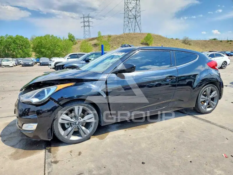 2017 Hyundai Veloster photo