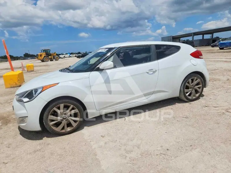 2017 Hyundai Veloster photo