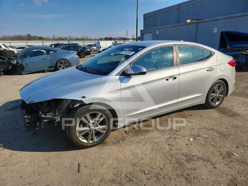2017 Hyundai Elantra photo