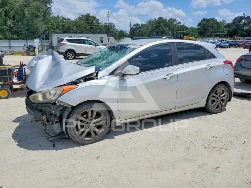 2017 Hyundai Elantra photo