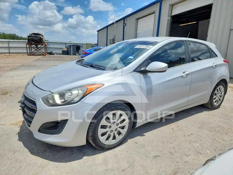2017 Hyundai Elantra photo