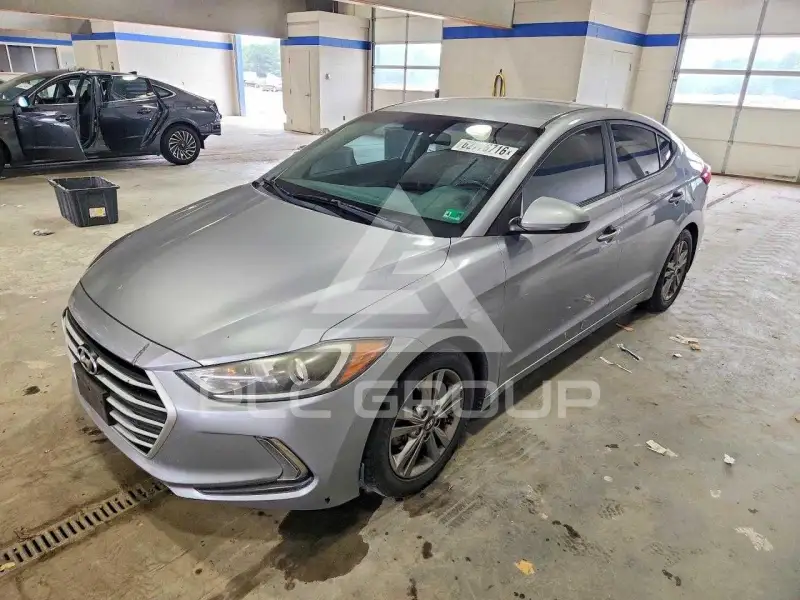 2017 Hyundai Elantra photo