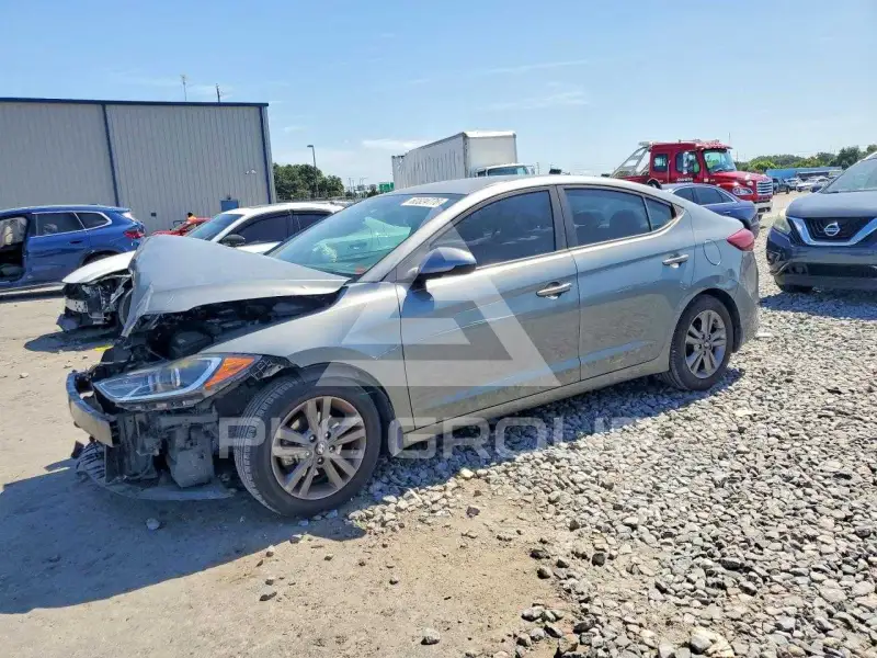 2017 Hyundai Elantra фото