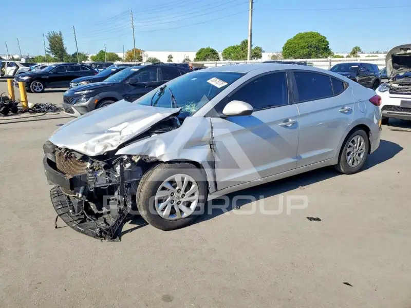 2017 Hyundai Elantra photo