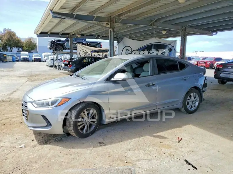 2017 Hyundai Elantra фото