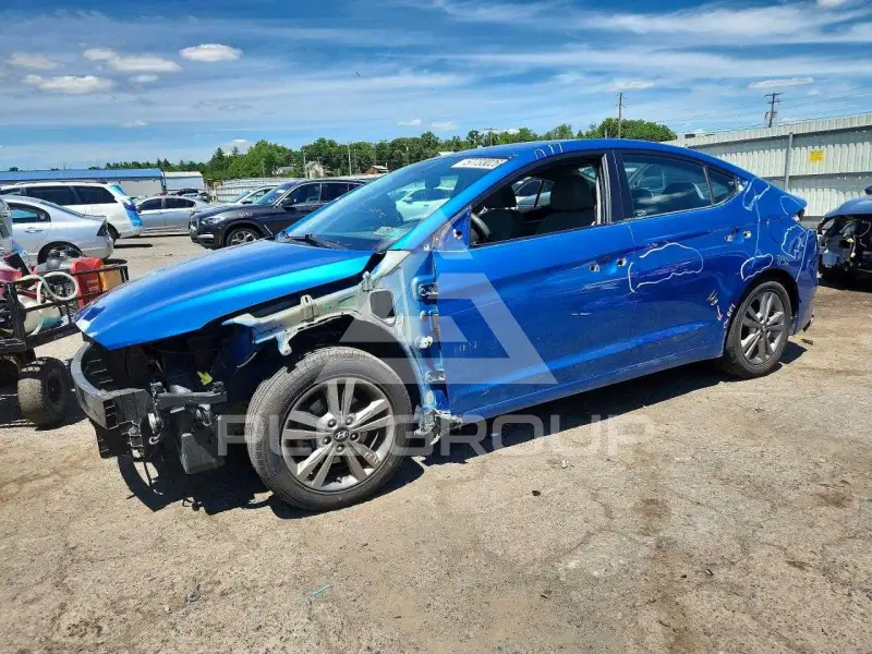 2017 Hyundai Elantra photo