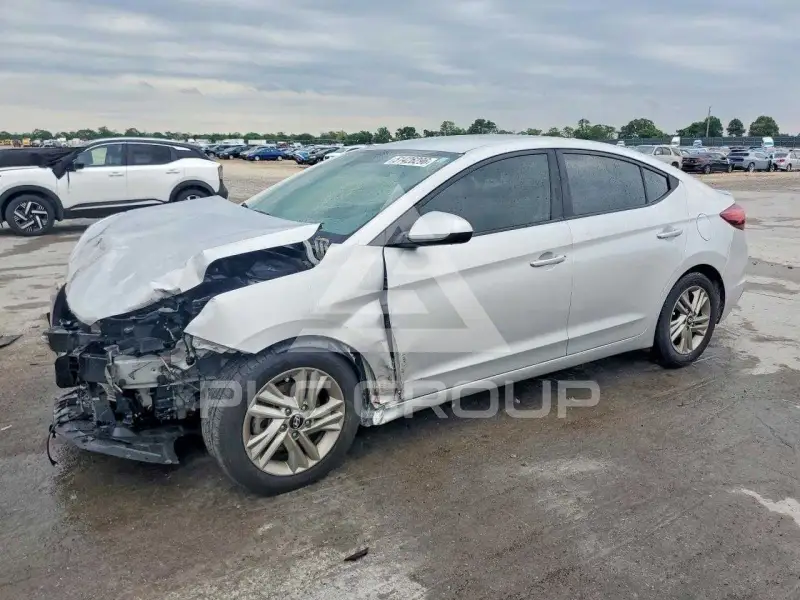 2019 Hyundai Elantra фото