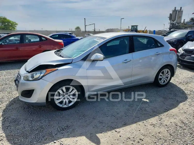 2017 Hyundai Elantra photo