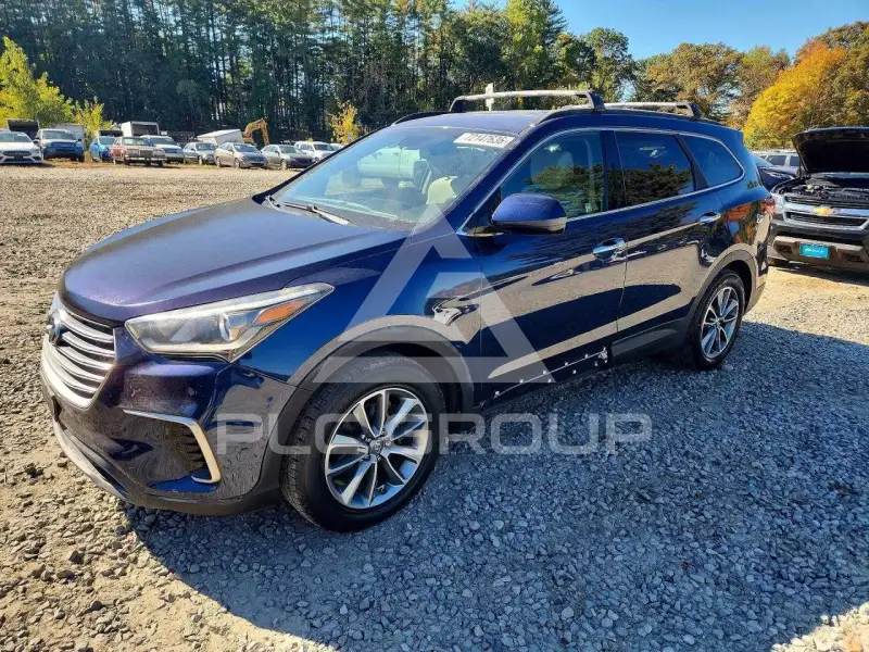 2017 Hyundai Santa Fe photo
