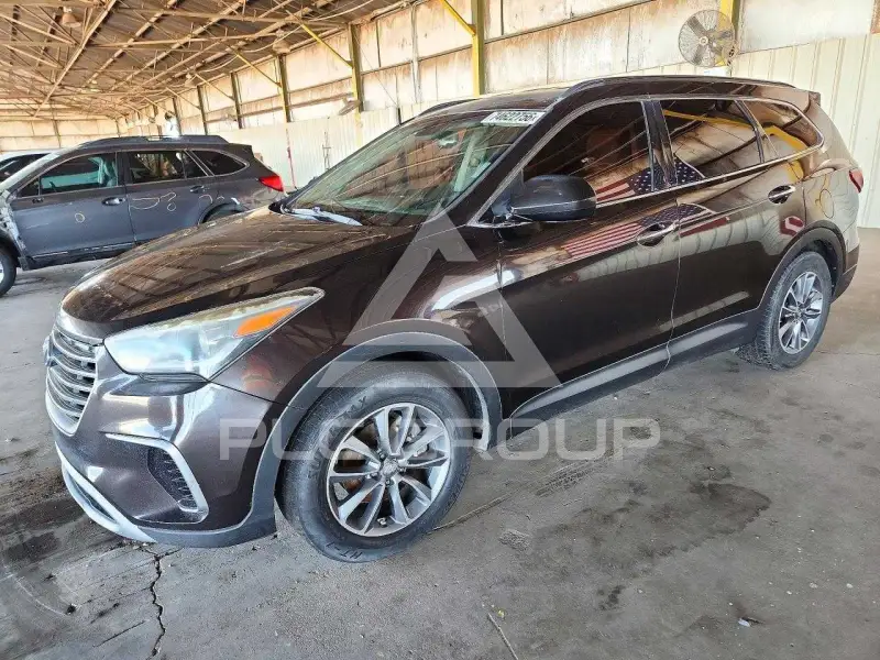2017 Hyundai Santa Fe photo