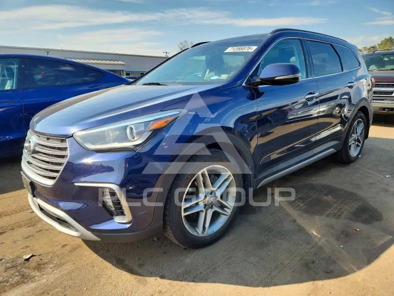 2017 Hyundai Santa Fe photo