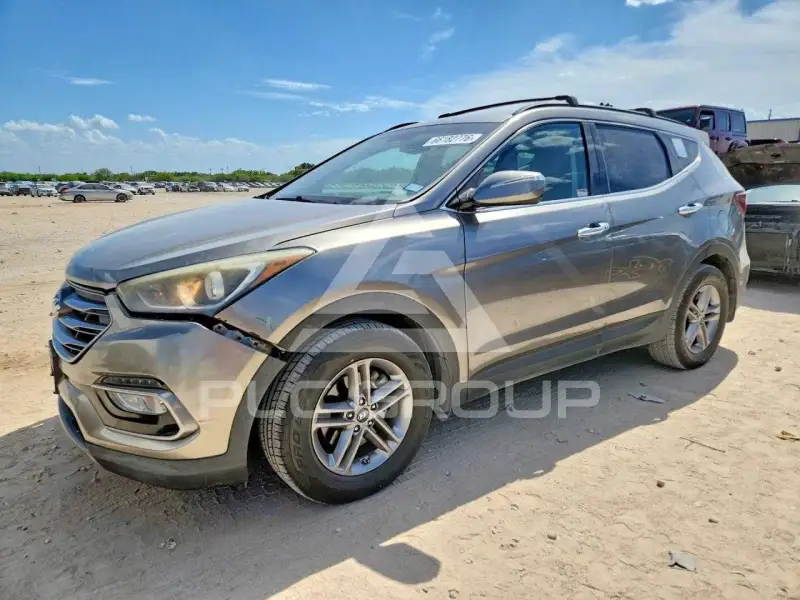 2017 Hyundai Santa Fe photo