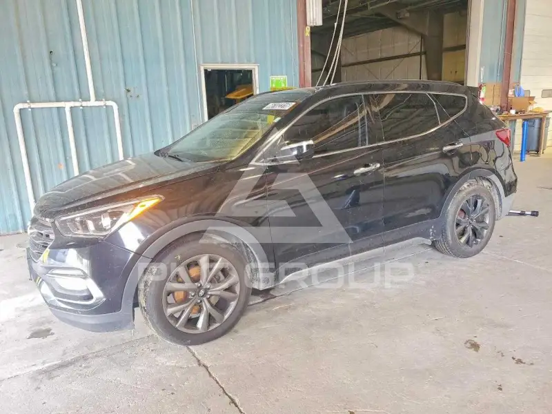 2017 Hyundai Santa Fe photo