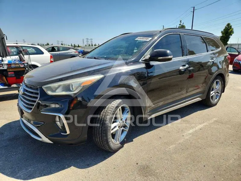 2017 Hyundai Santa Fe photo