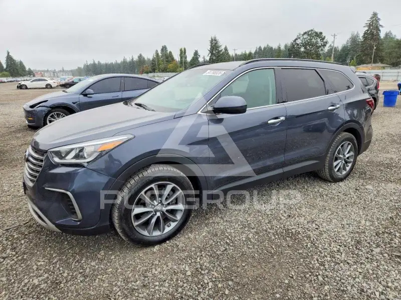 2017 Hyundai Santa Fe photo