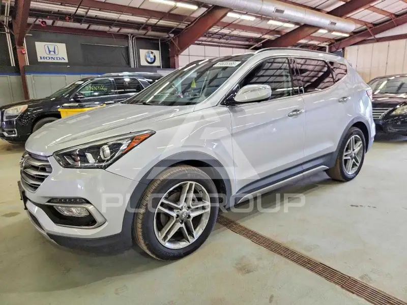 2017 Hyundai Santa Fe photo