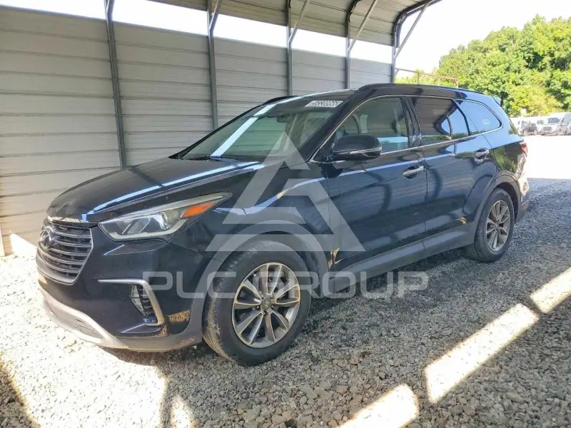 2017 Hyundai Santa Fe photo