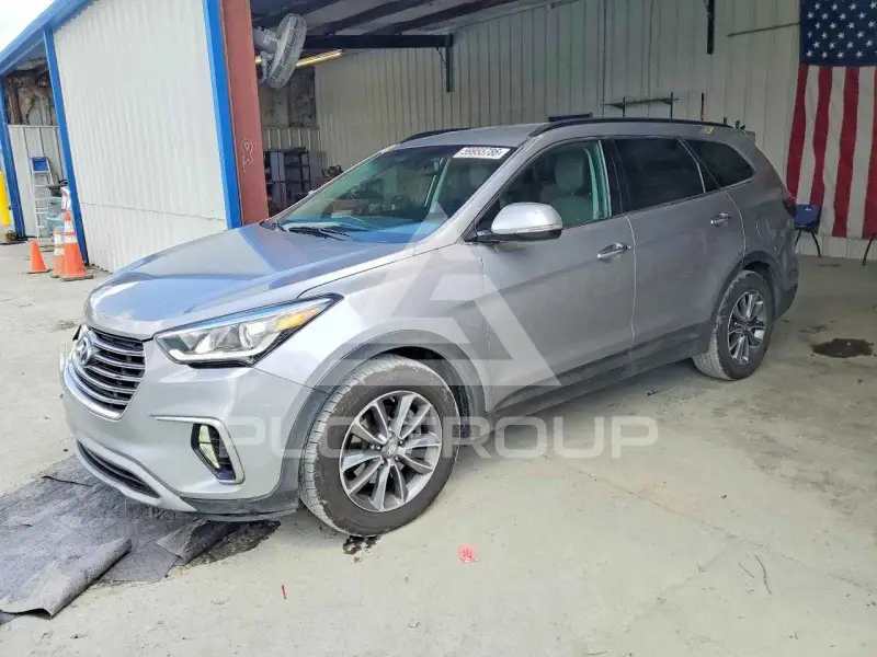 2017 Hyundai Santa Fe photo