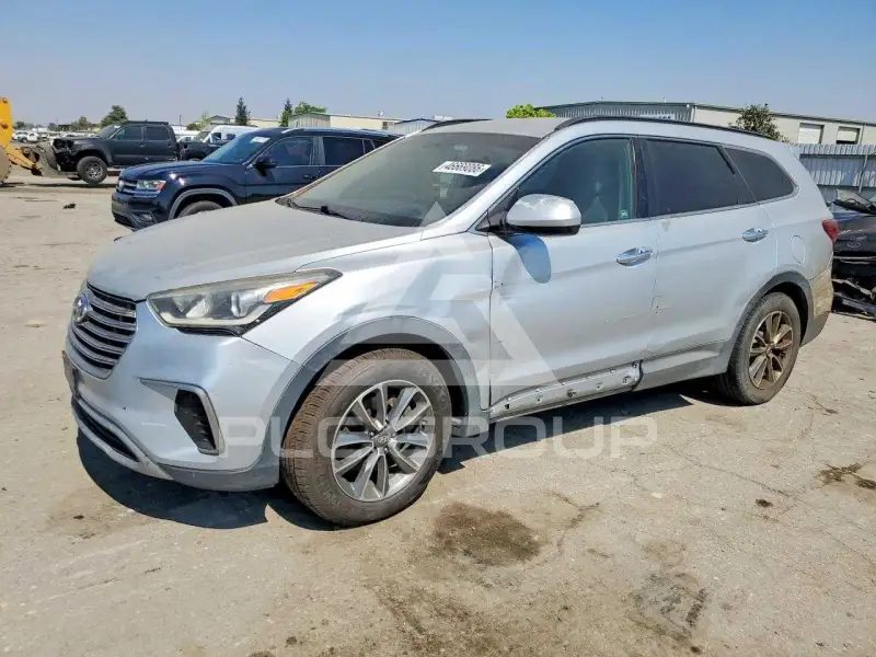 2017 Hyundai Santa Fe photo