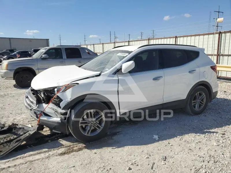 2017 Hyundai Santa Fe photo