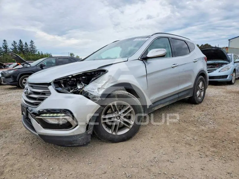 2017 Hyundai Santa Fe photo