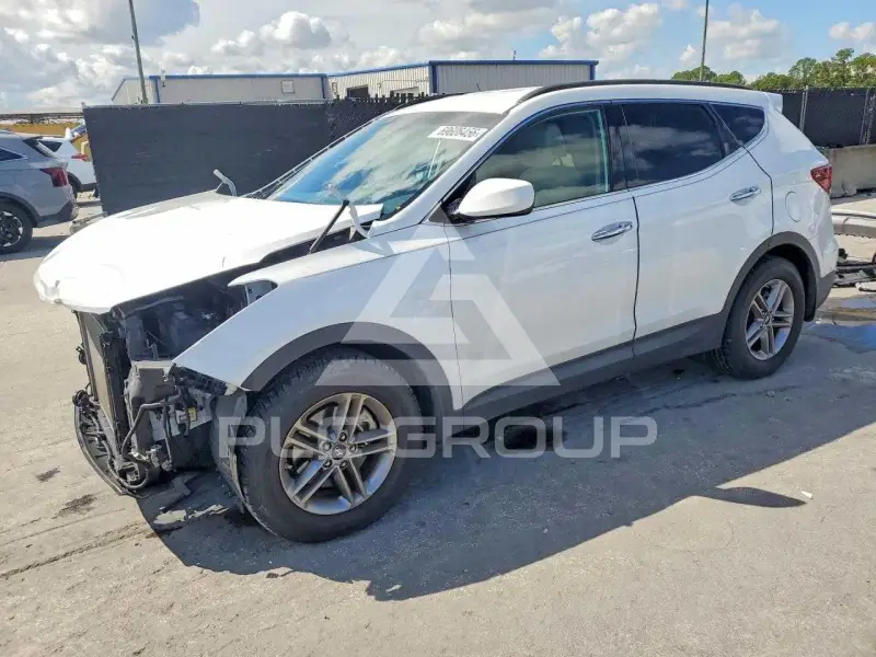 2017 Hyundai Santa Fe photo
