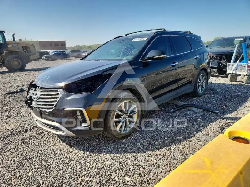 2017 Hyundai Santa Fe photo