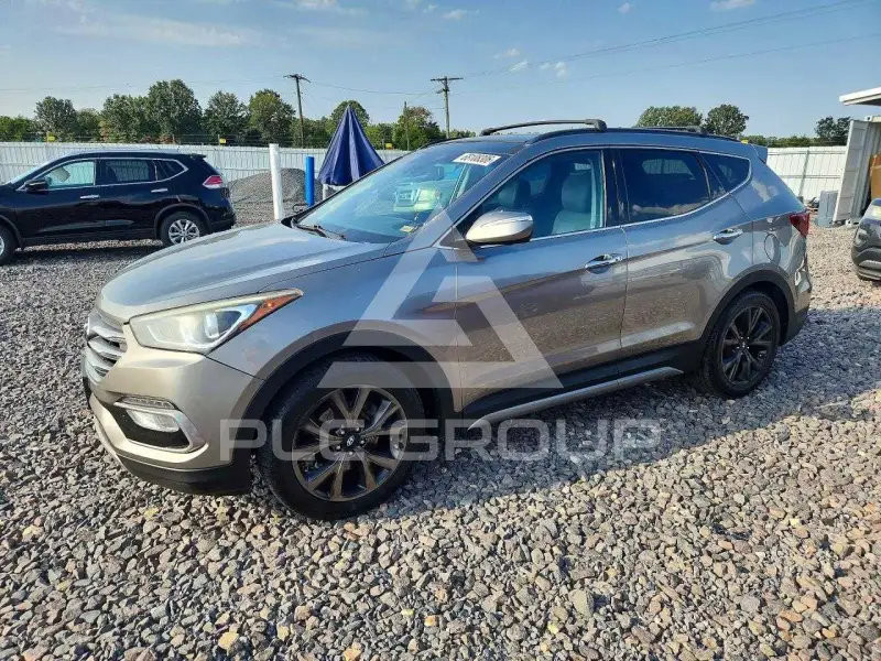2017 Hyundai Santa Fe photo