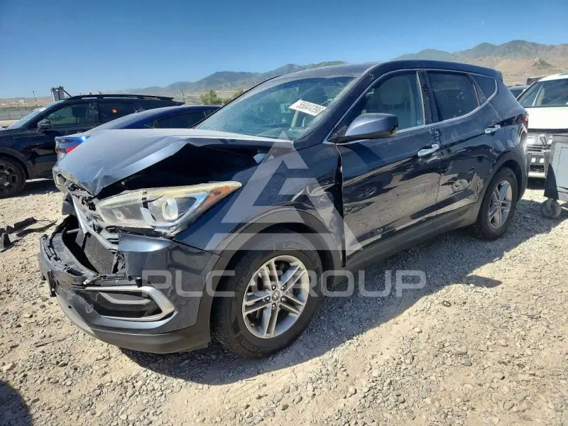2017 Hyundai Santa Fe photo