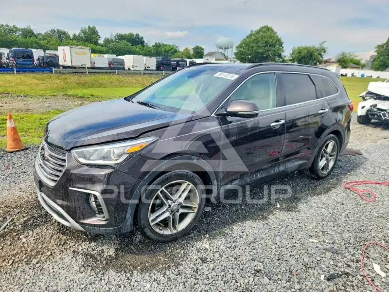 2017 Hyundai Santa Fe photo