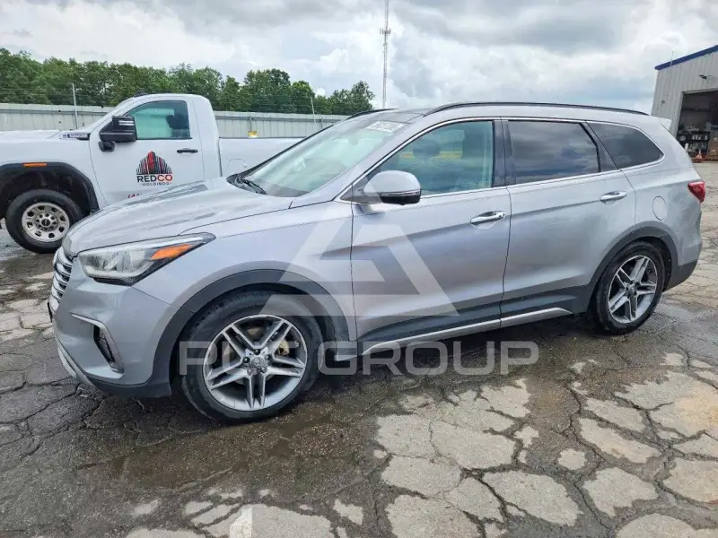 2017 Hyundai Santa Fe photo