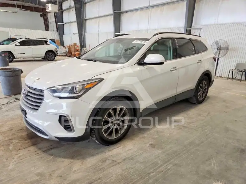 2017 Hyundai Santa Fe photo