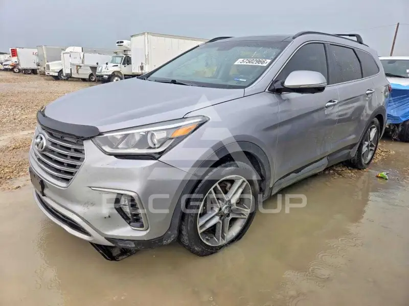 2017 Hyundai Santa Fe photo