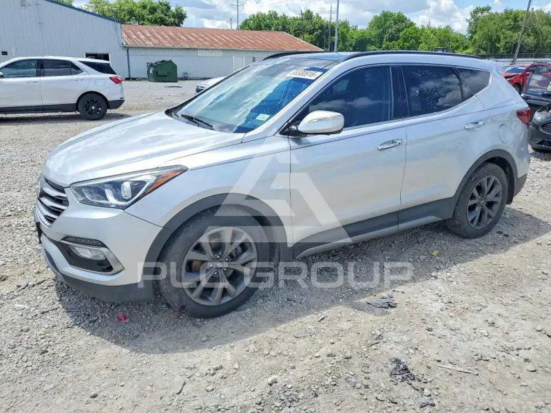 2017 Hyundai Santa Fe photo