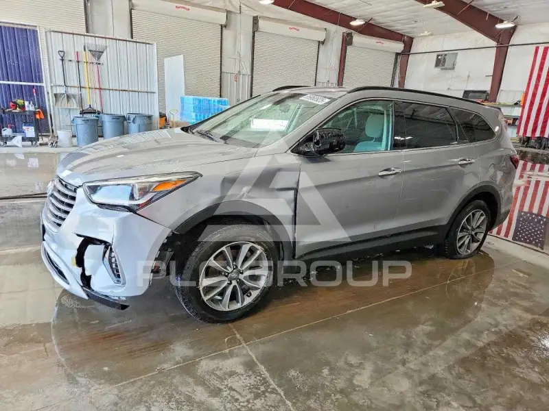 2017 Hyundai Santa Fe photo