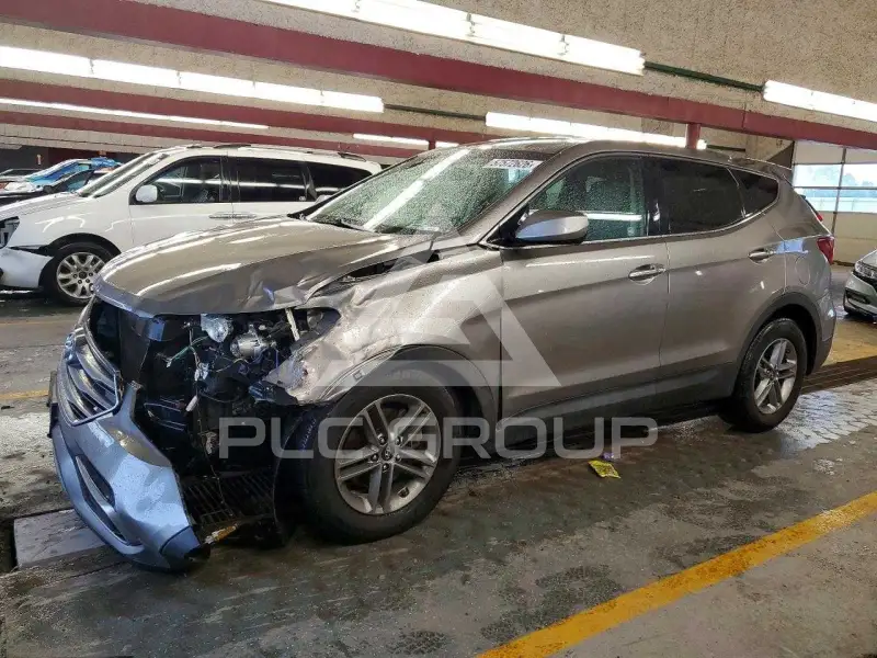 2017 Hyundai Santa Fe photo