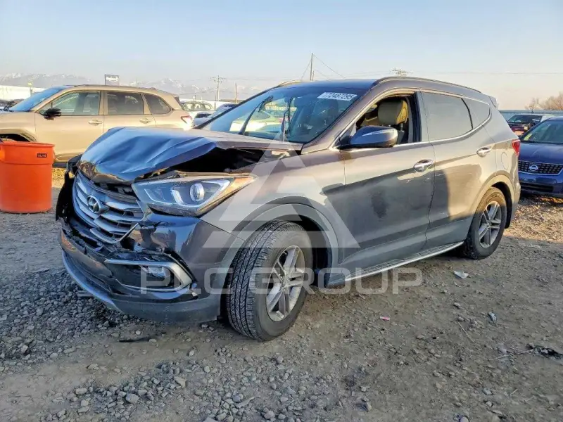 2017 Hyundai Santa Fe photo