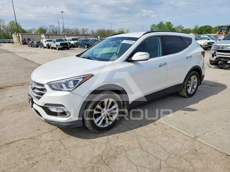 2017 Hyundai Santa Fe photo