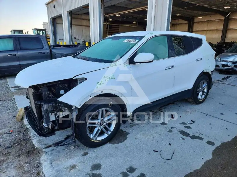2017 Hyundai Santa Fe photo